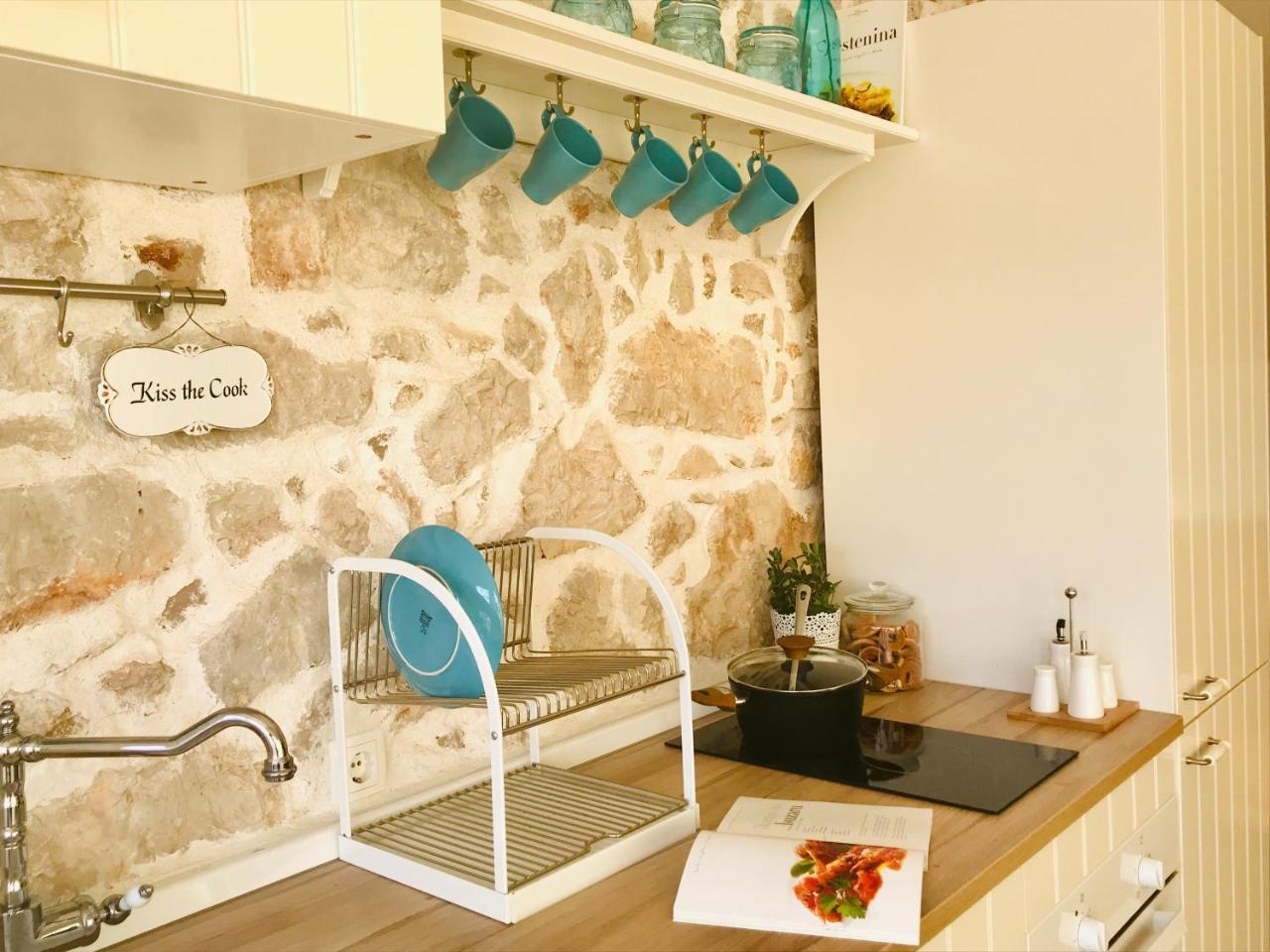Apartman Bervida Murter Luaran gambar