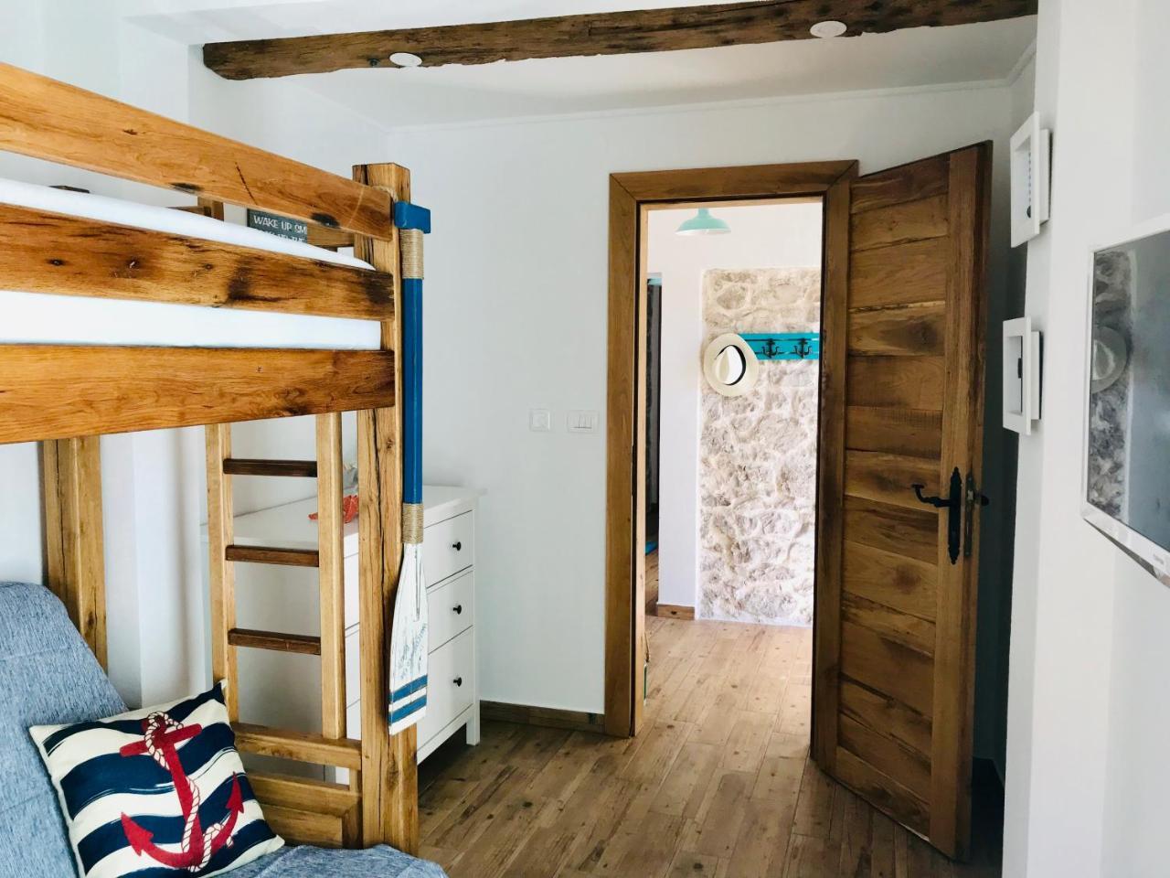 Apartman Bervida Murter Luaran gambar